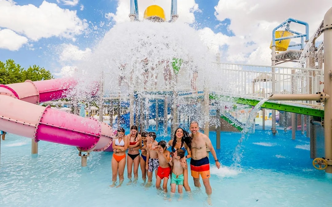 Parque Warner Park & Warner Beach Tickets Image 9