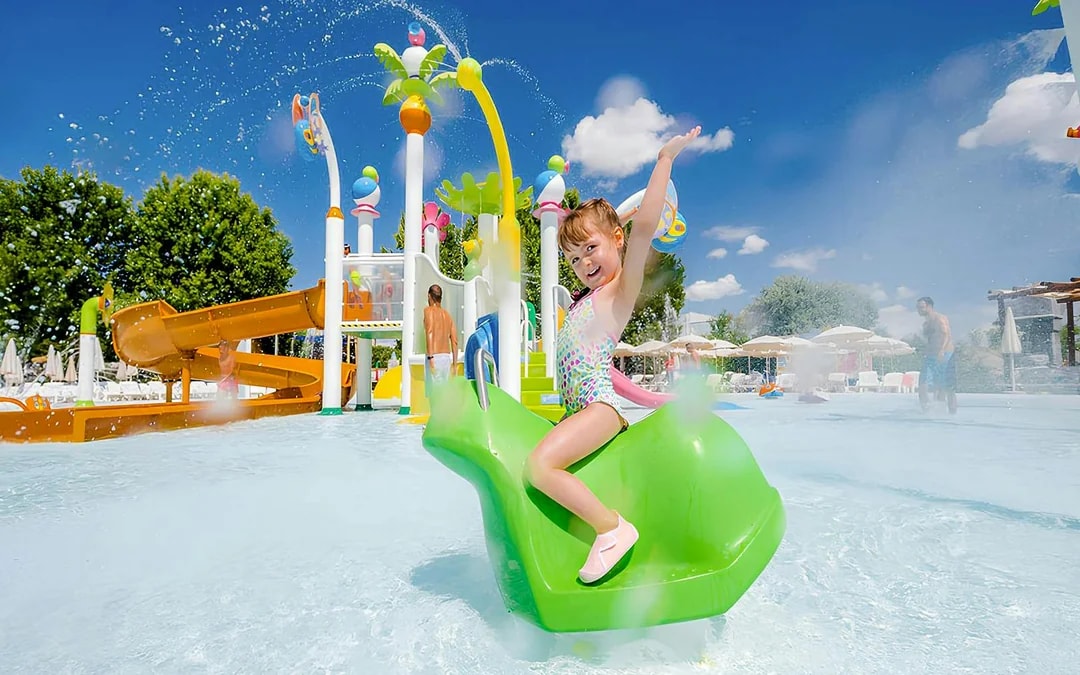 Parque Warner Park & Warner Beach Tickets Image 12