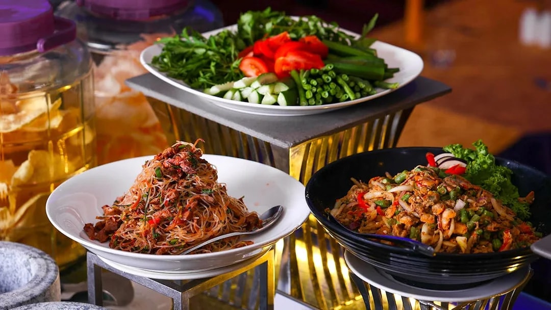 Noodle and vegetable dishes at ARAS Revolving Restaurant buffet, KL Tower.