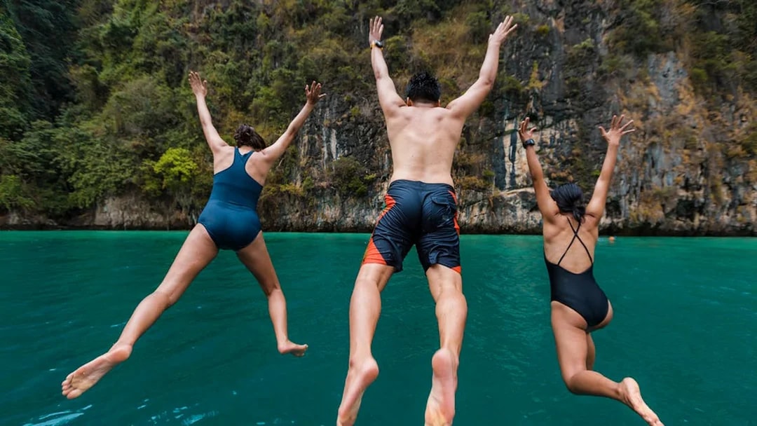 People jumping into the sea at Maiton Island.