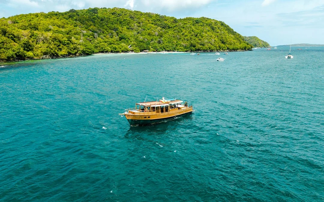 Phuket Private Longtail Boat Charter with Jacuzzi to Coral Island Banana Beach and Promthep Cape Image 8