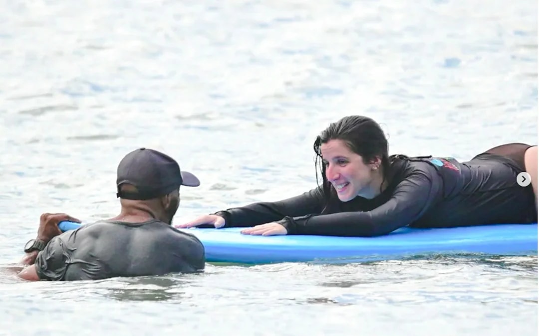Pipa Small-Group Surf Lesson at Madeiro Beach Image 6