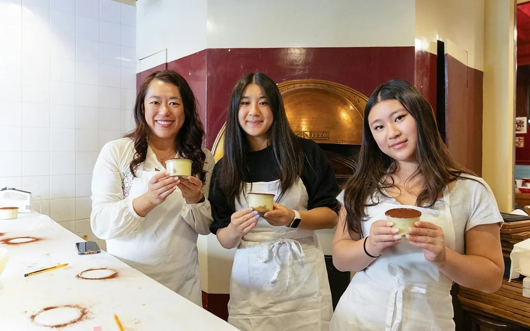 Pizza and Tiramisu Cooking Class Image 8