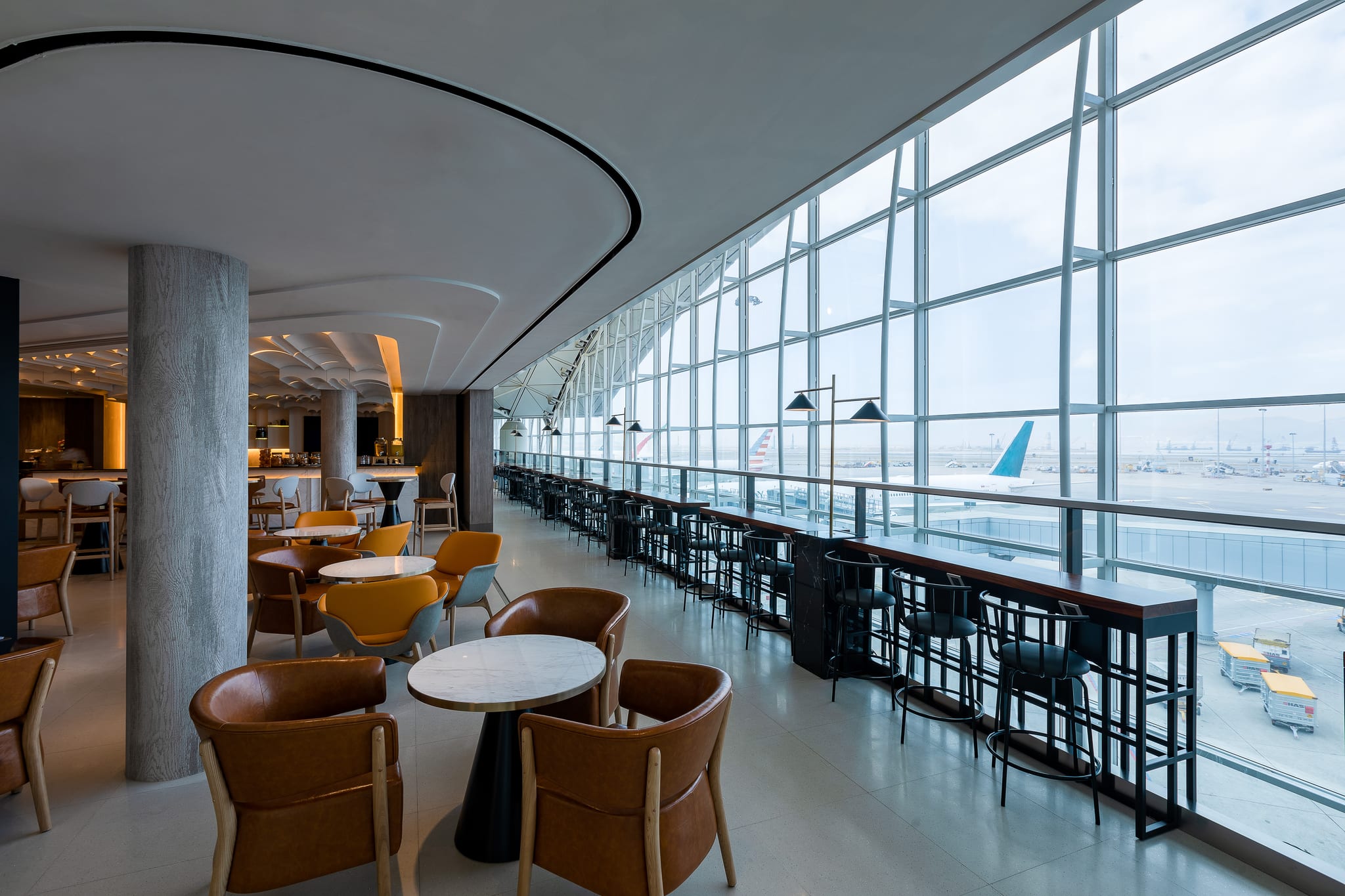 Plaza Premium Lounge (Gate 60) Hong Kong International Airport