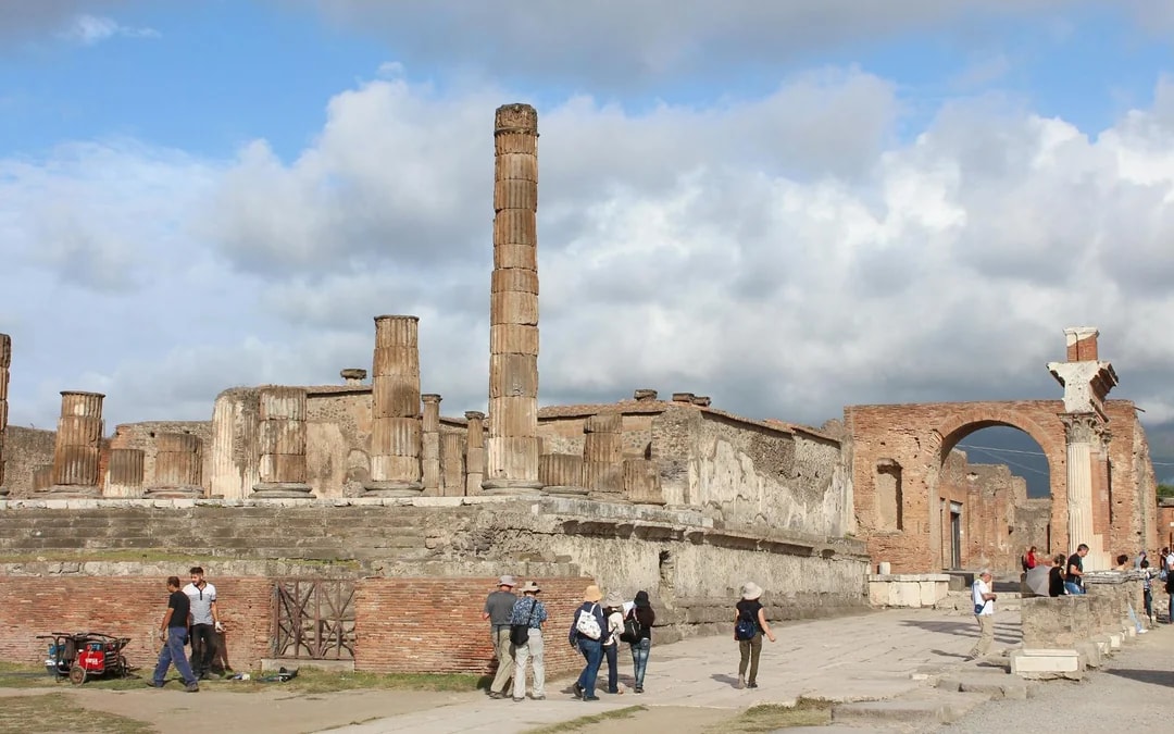 Pompeii Skip-the-Line Guided Tour with an Archaeologist Image 6
