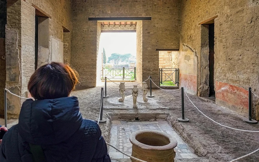 Pompeii Skip-the-Line Tickets with Physical Guidebook Image 5