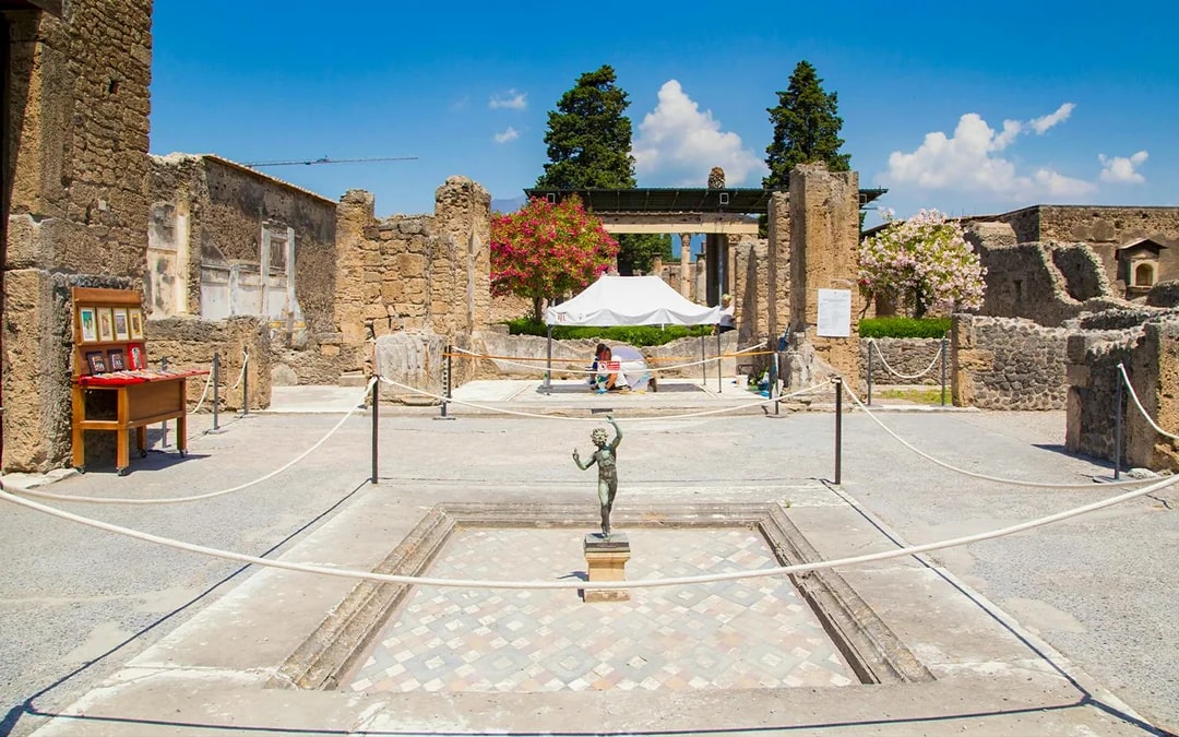 Pompeii Skip-the-Line Tickets with Physical Guidebook Image 6