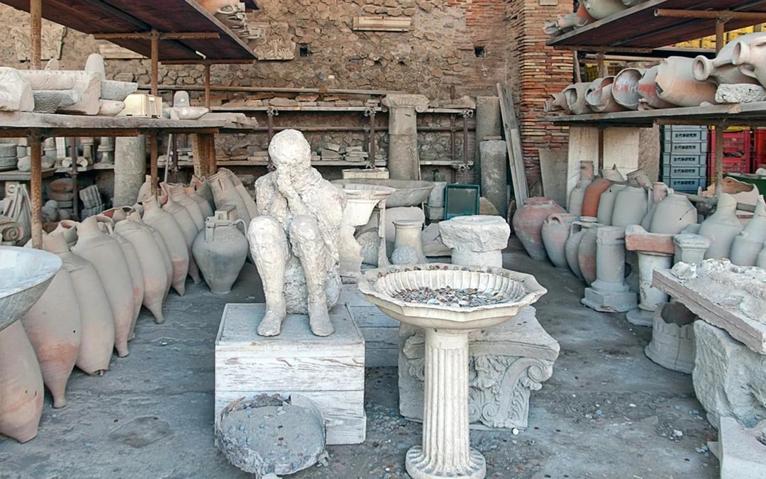 Pompeii Skip-the-Line Tickets with Physical Guidebook Image 7