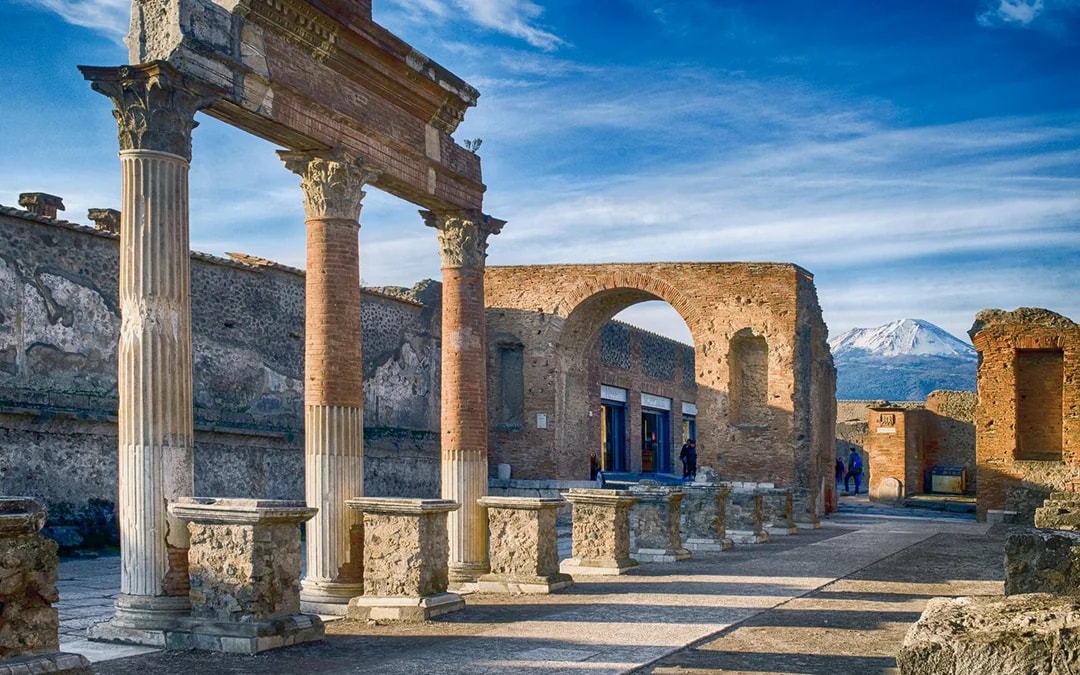 Pompeii Skip-the-Line Tickets with Physical Guidebook Image 9