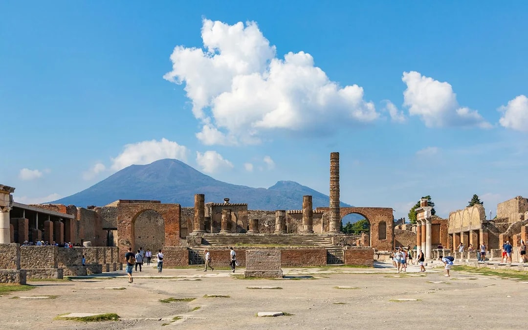 Pompeii Skip-the-Line Tickets with Physical Guidebook Image 2