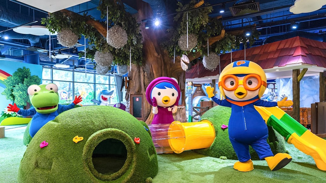 Pororo characters at play area in Pororo Park Singapore.