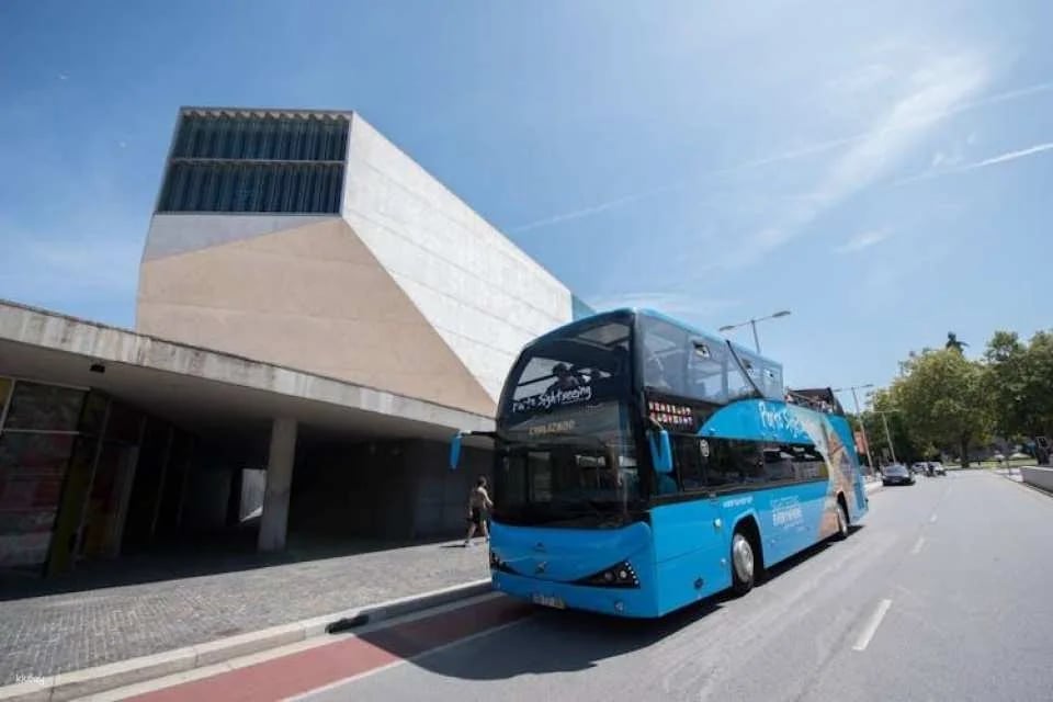 Porto 24 hours hop-on hop-off bus tour