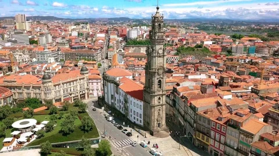 Porto Clerigos Church: Tower Entry Ticket or Spiritus Light Show - Portugal