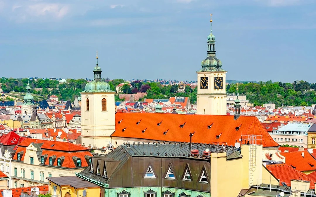 Prague Guided Tour with Entry to Basilica of St James & Minori Image 2
