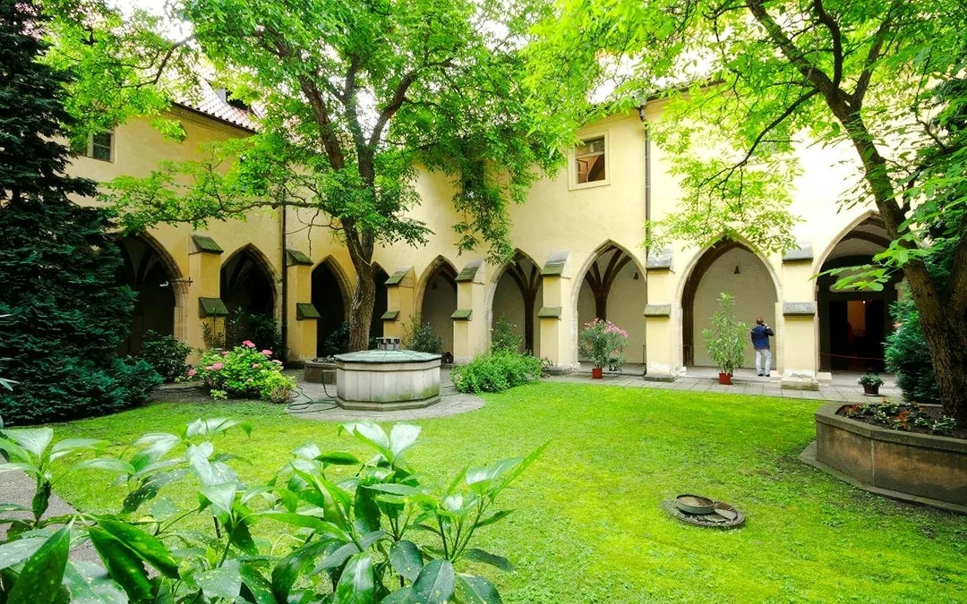 Prague Guided Tour with Entry to Basilica of St James & Minori Image 7