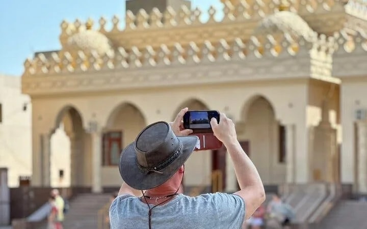 Premium City Tour: Mosque, Marina, Papyrus & Handicraft - Hurghada Image 9