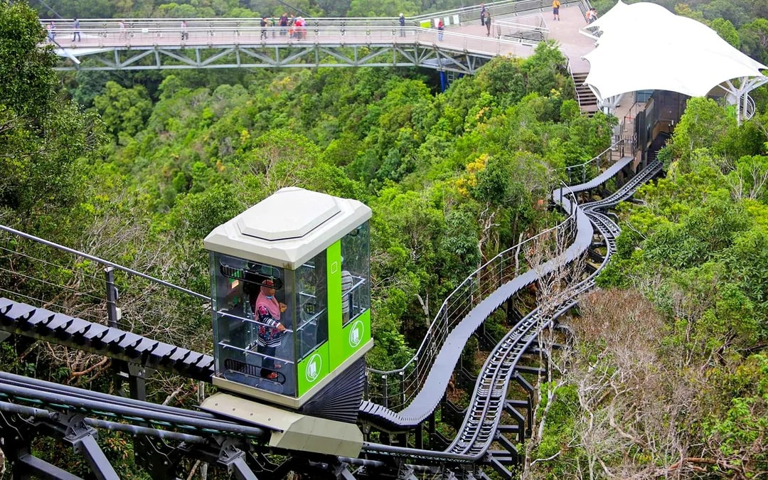 Premium Langkawi Cable Car Tickets with Express Lane 
 Image 7