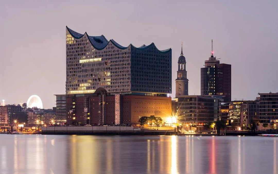 Premium Tour of Elbphilharmonie with French Rolls & Coffee Image 6
