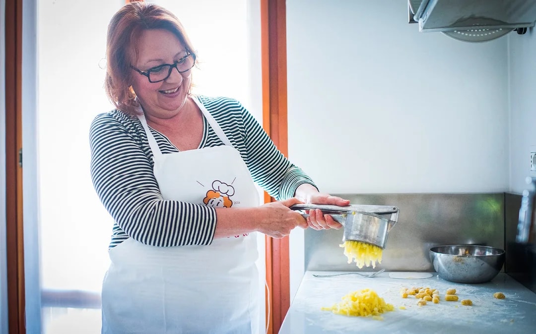 Private cooking class in Milan Image 6