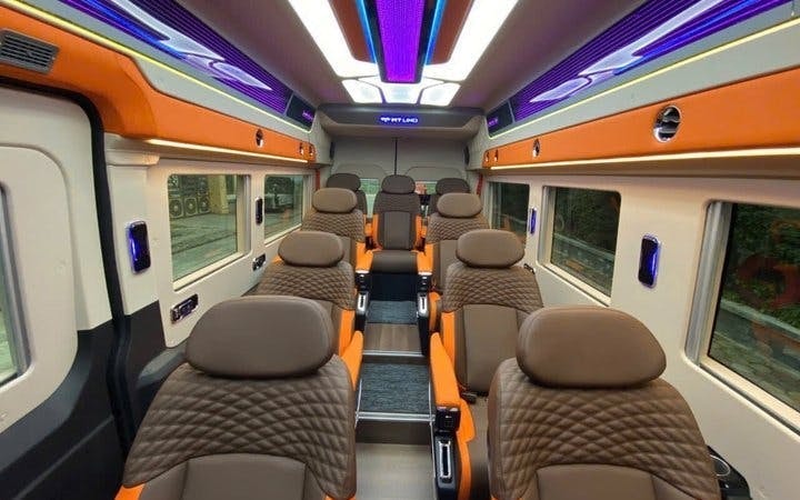 Private Door-to-Door Transfer Between Sapa and Ninh Binh Image 2
