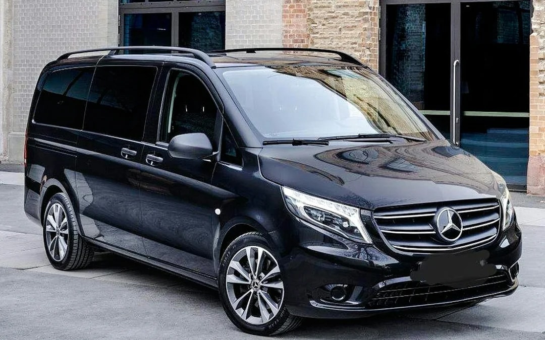 Private Fes Saïss Airport Transfer to/from Fes Hotels/Riads Image 4