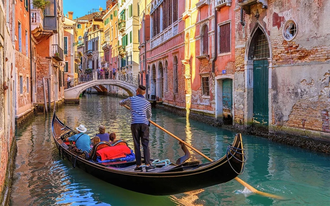 Venice Grand Canal Private Gondola Ride Image 6
