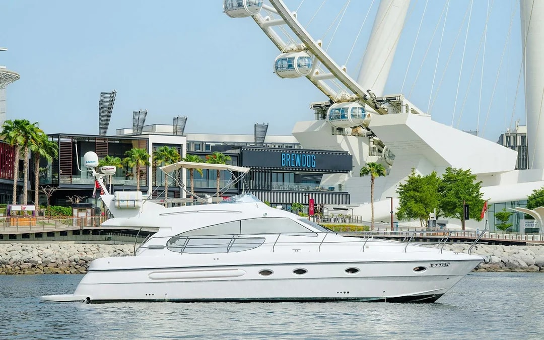 Private Luxury Yacht Rental from Dubai Marina - Groups up to 17 Image 7