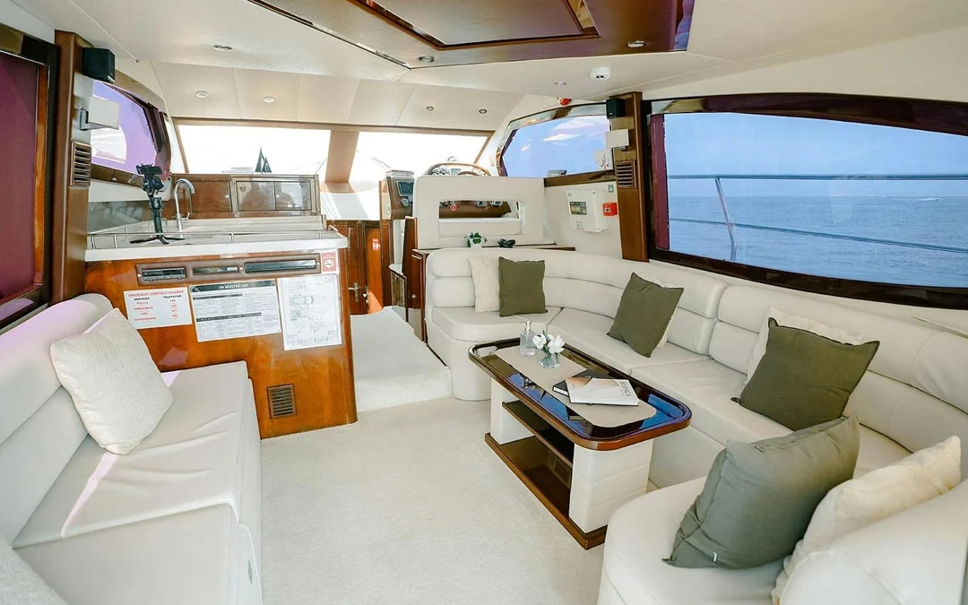 Private Luxury Yacht Rental from Dubai Marina - Groups up to 17 Image 8
