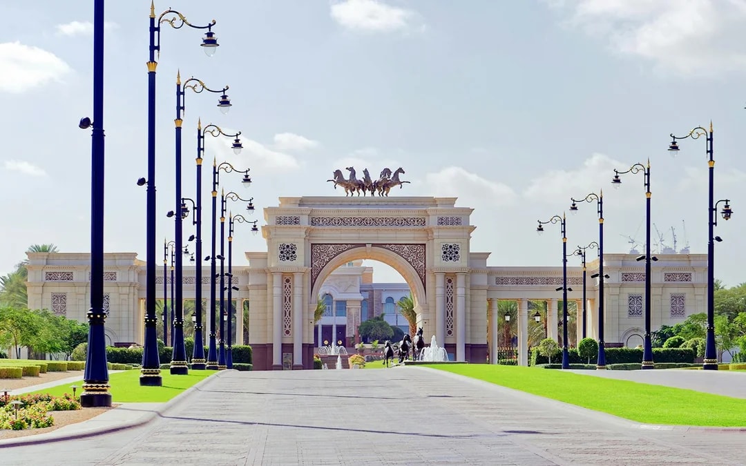 Private Sightseeing Tour of Dubai with Hotel Transfers Image 2