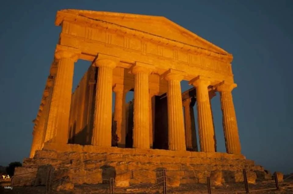 Private sunset tour of the Valley of the Temples in Agrigento