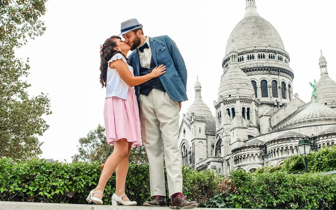 Montmarte Professional Photoshoot Experience Image 2