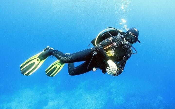 Professional Scuba Diving Adventure with Lunch – Sharm El Sheikh Image 6
