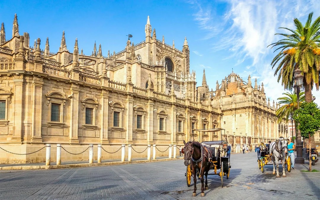 Real Alcázar Skip-the-Line Tickets with Free Seville Walking Tour Image 6