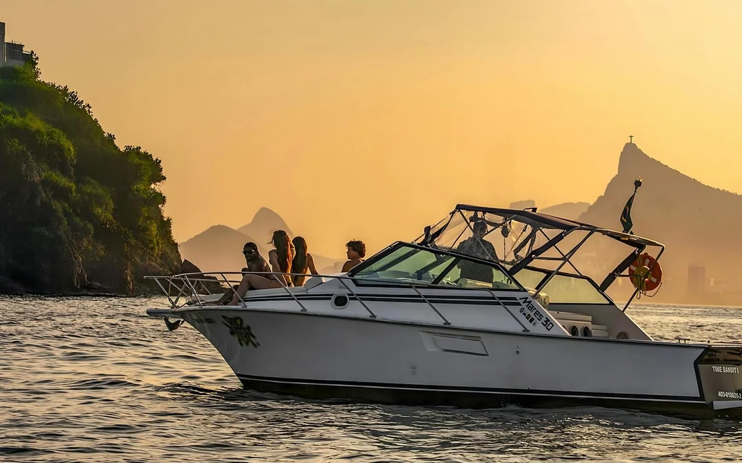 Rio de Janeiro Sunset Speedboat Tour in Guanabara Bay with Drinks & Swim Stop Image 9
