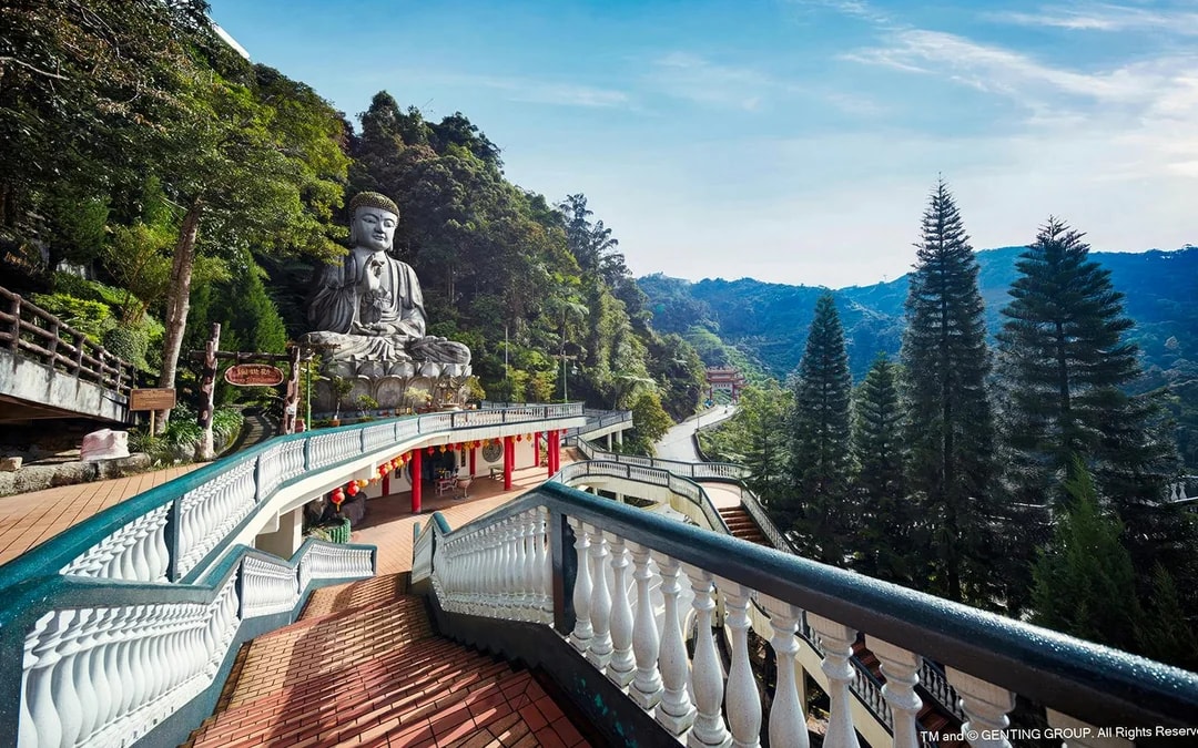 Genting Highlands Premium Outlets Cable Car & Theme Park Combos Image 4