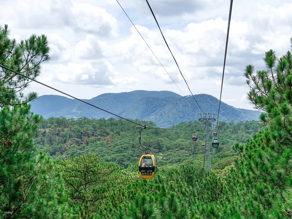 Robin Hill Cable Car Experience In Da Lat | Vietnam
