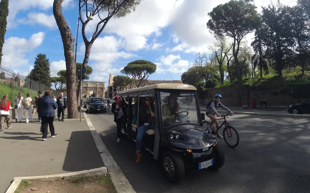 Rome Guided Electric Golf Cart City Tour of Landmarks and Hidden Gems Image 2