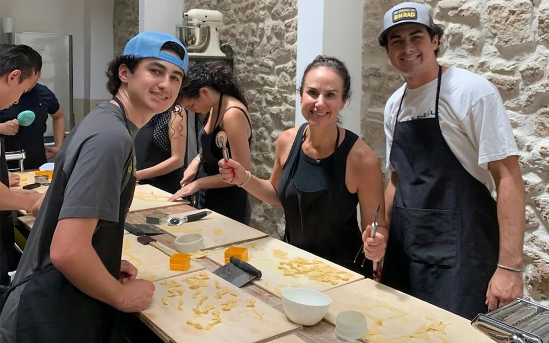 Pasta-Making Cooking Class in Rome with Tiramisu or Spritz Image 7