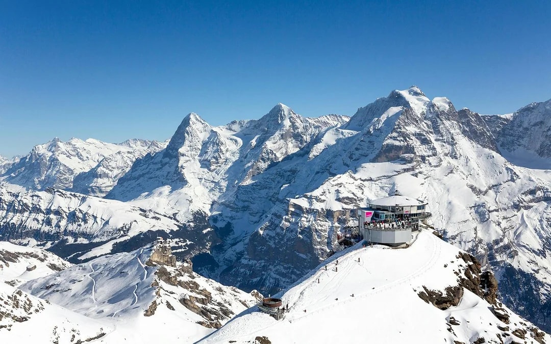 Round-Trip Cable Car Tickets to Schilthorn from Mürren or Stechelberg Image 6