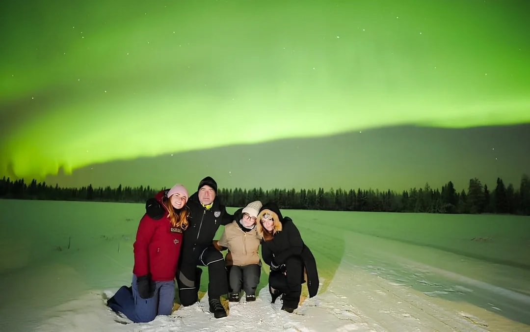 Rovaniemi: Guaranteed Northern Lights Group Tour Image 4