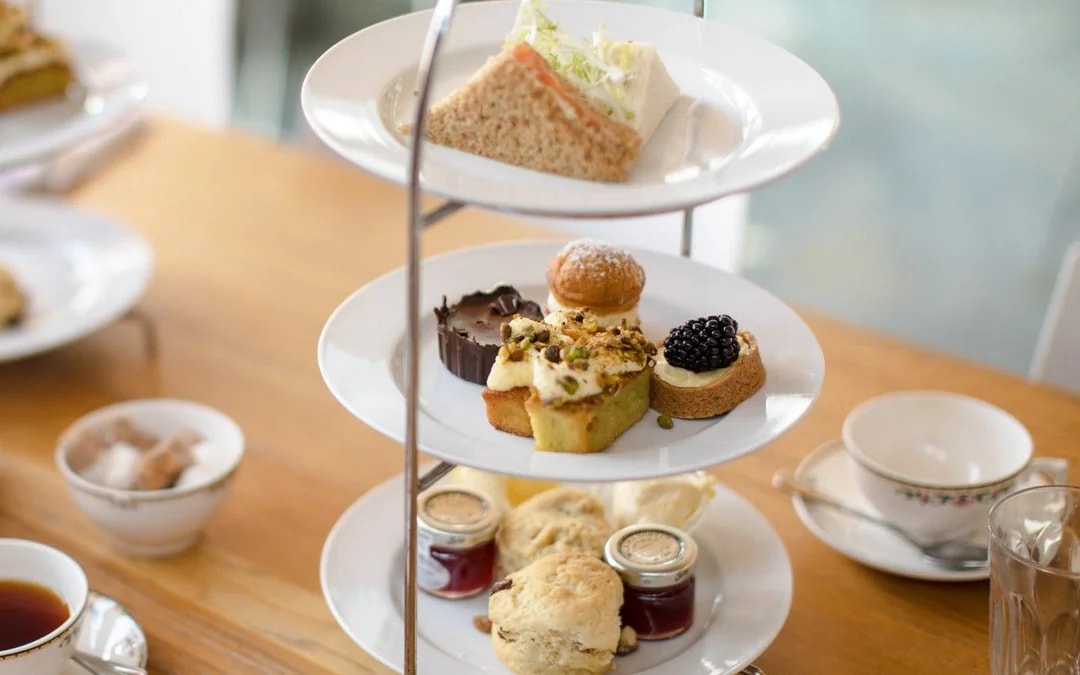 Guided Bus Tour of Royal London & Westminster Abbey Visit with Afternoon Tea Image 6