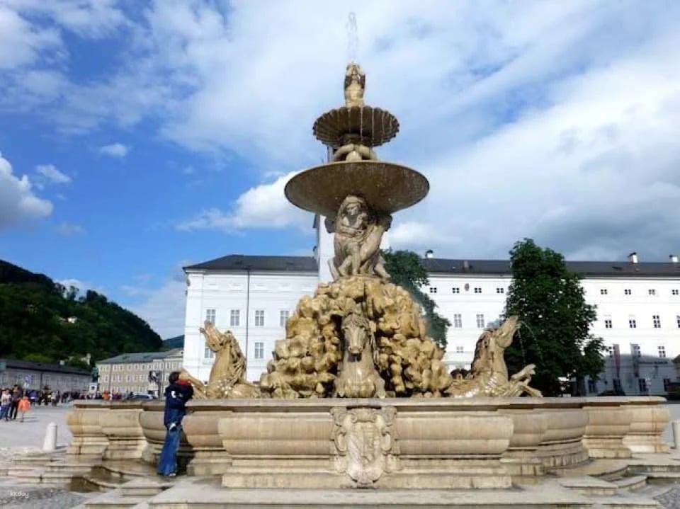 Salzburg City Tour with a historian