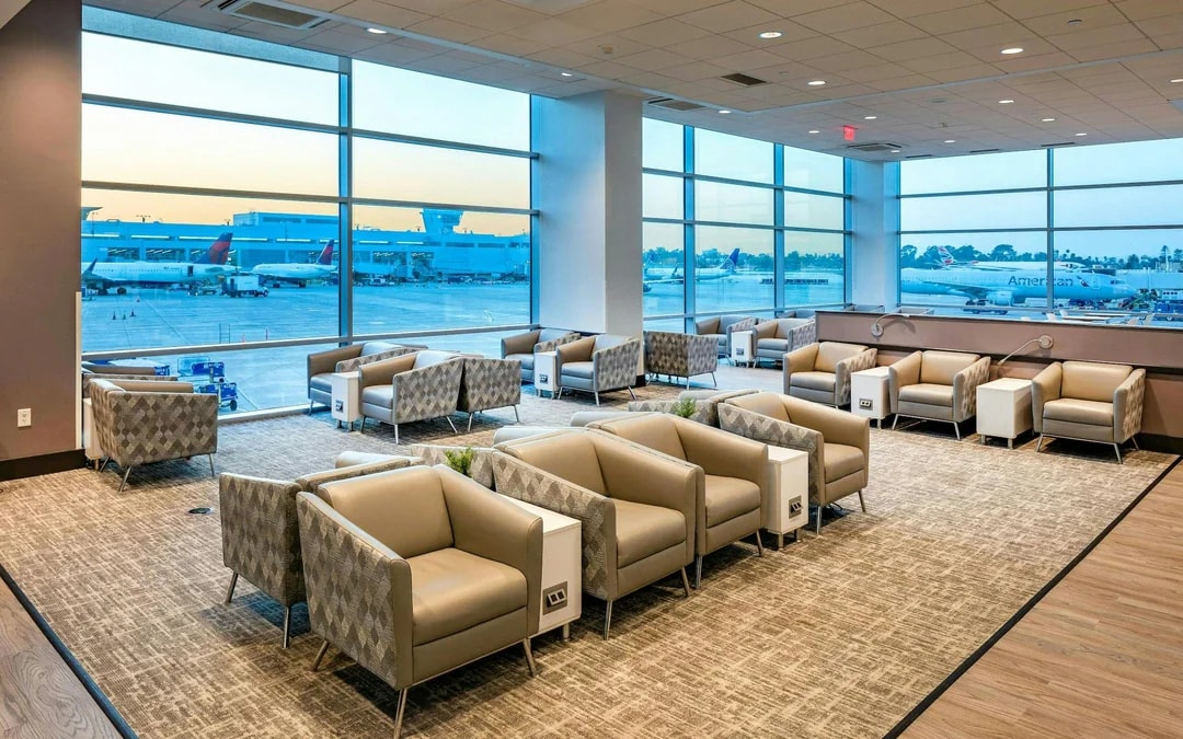 San Diego International Airport: Aspire Lounge at Terminal 2 Image 8