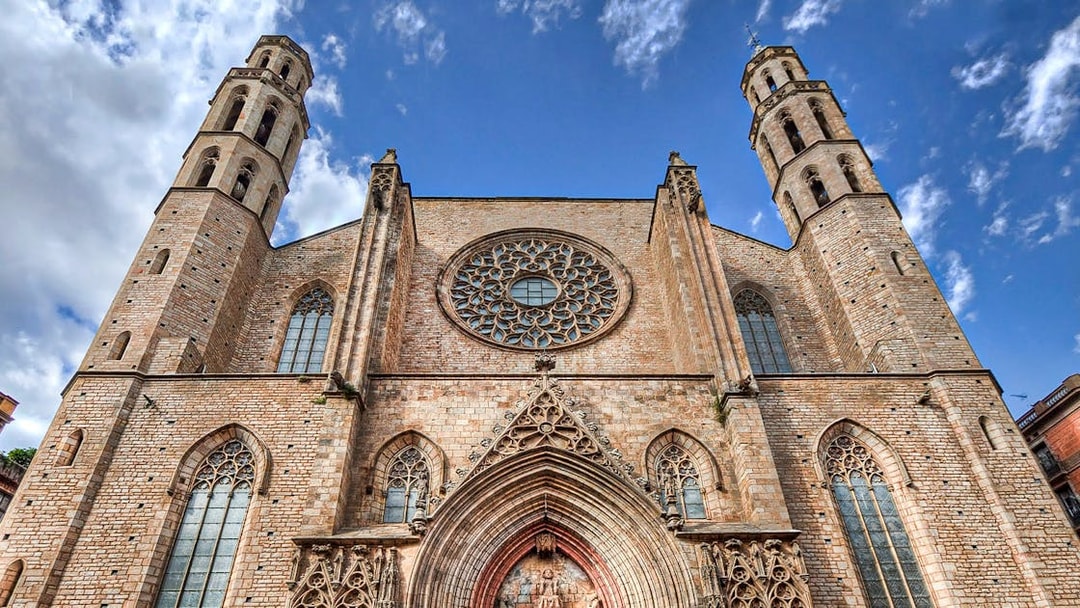 Santa Maria del Mar church facade with rose window in Barcelona.