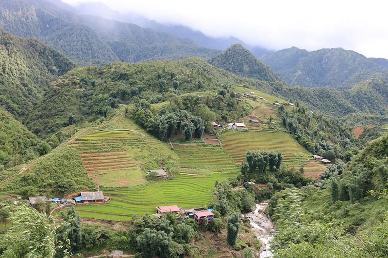 Sapa 2 Days By Bus - Fansipan Trekking Tour