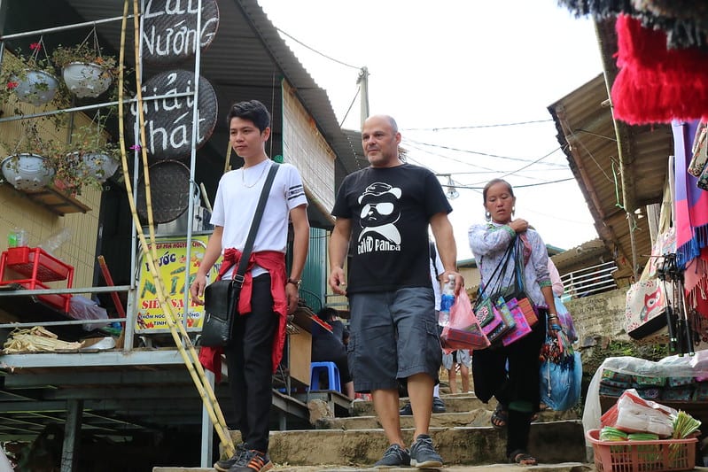 Sapa 2 Days By Bus - Fansipan Trekking Tour