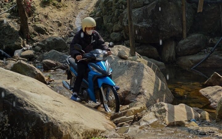 Sapa Motorbike Tour of Scenic Villages and Waterfalls with Hotel Pickup and Flexible Sightseeing Image 1