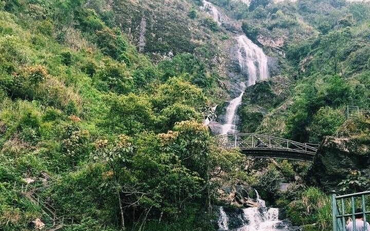 Sapa Private Car Tour: Silver Waterfall, Love Waterfall, and Lonely Tree Entry Tickets Image 5
