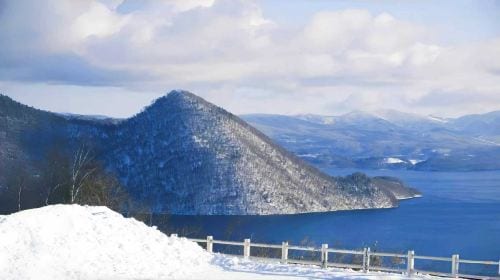 1-day tour to Sapporo Lake Tōya + Fukidashi park + Noboribetsu Jigokudani Valley + lakeside farm Day Tours