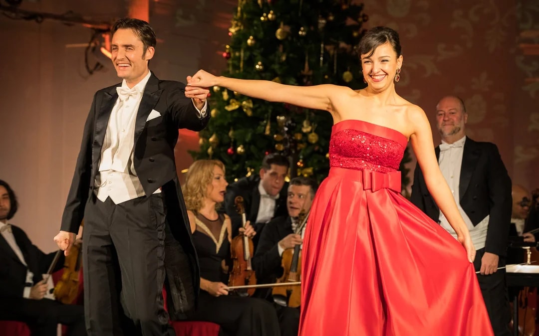 Schönbrunn Palace: Mozart & Strauss Concert & Christmas Market Image 7